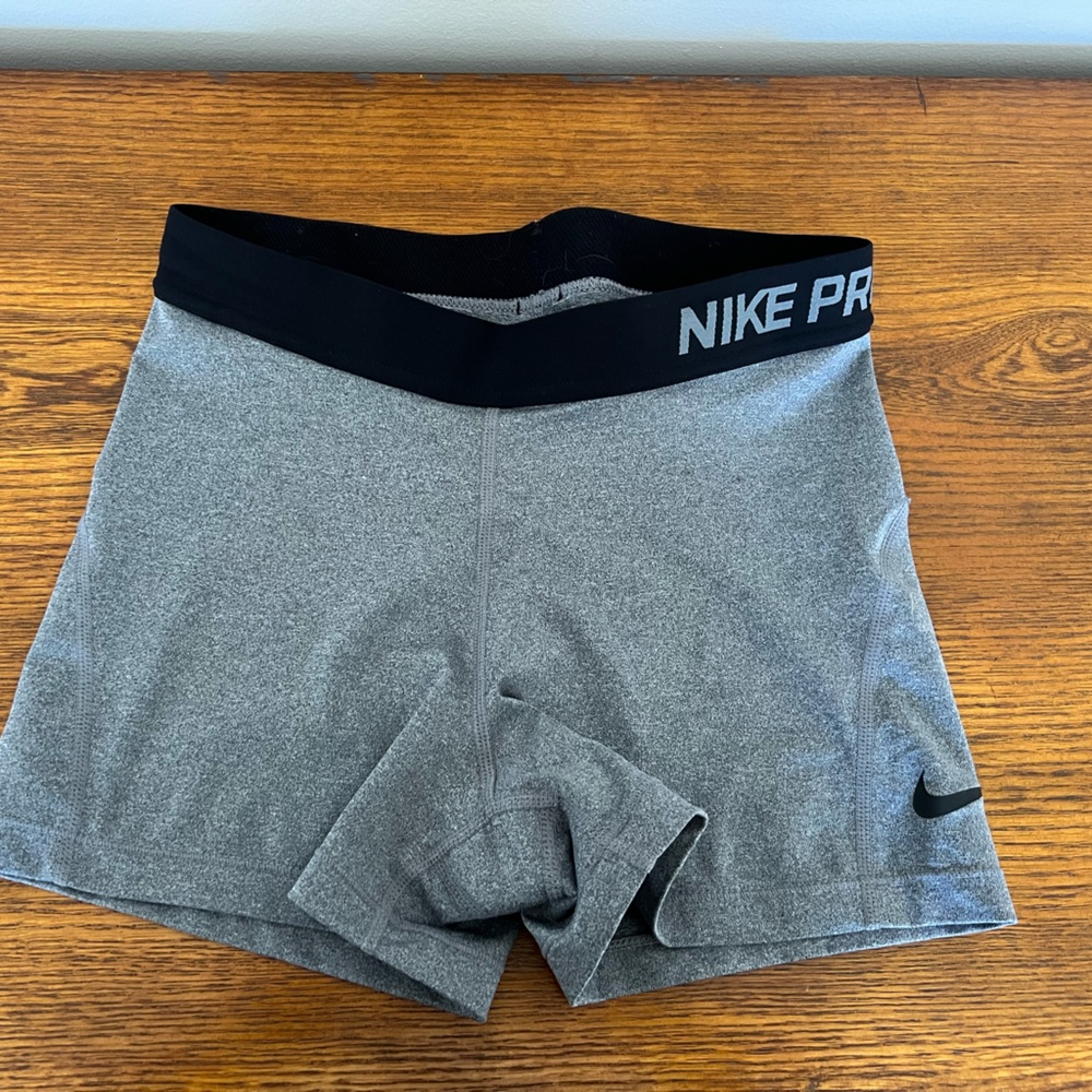 Women’s Nike dri-fit spandex shorts